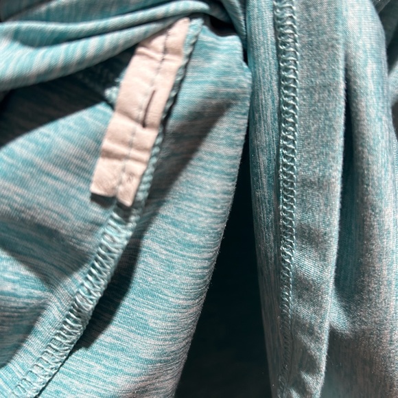 Woman’s Under Armour HeatGear Tank Top - Picture 6 of 8